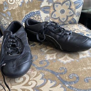 Puma women running shoes